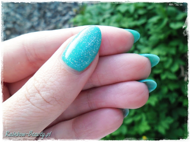 manicure-hybrydowy-blog-zielony-inspiracje-dlugie-paznokcie-wiosna