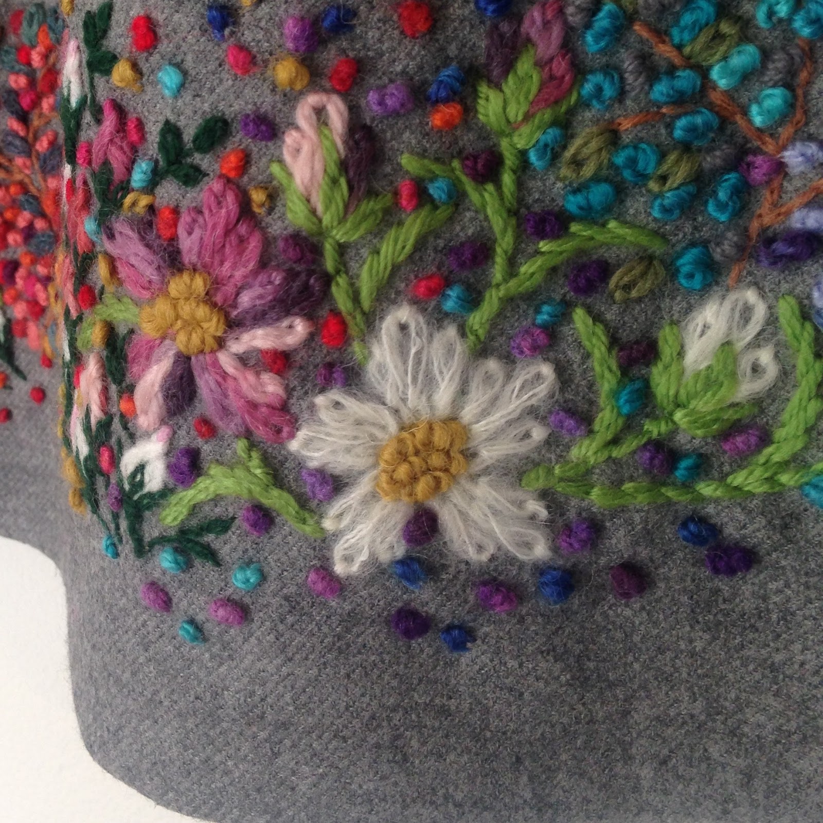 emma blog: 毛糸刺繍ワークショップのお知らせ