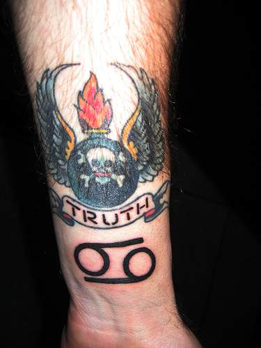Cancer Zodiac Sign Tattoo : Good family tattoo idea all the zodiac signs that connect ... : If you were born between june 22nd and july 22nd, then your zodiac sign is cancer, symbolized by the crab.
