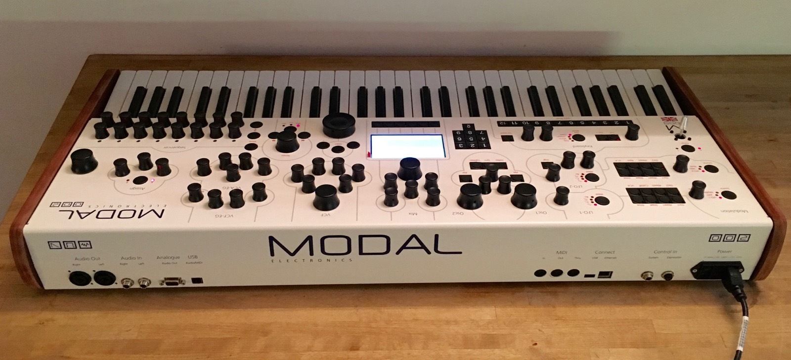 MATRIXSYNTH: Modal Electronics 002 12 voice digital/analogue hybrid ...