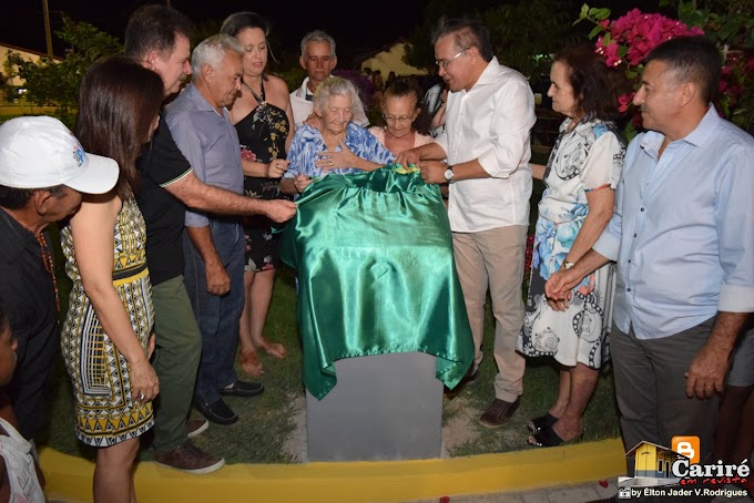 Prefeito Antônio Martins e vice-prefeito Elmo Aguiar inauguram a Praça Rita Chaves, no Bairro do Paraíso