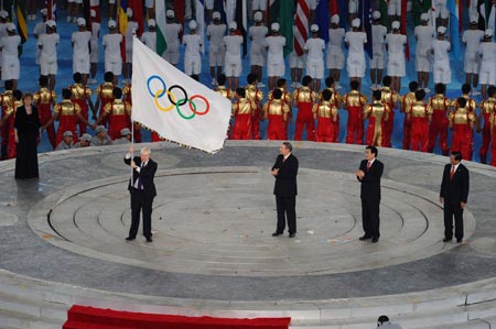 Simbolos Olímpicos: A Bandeira Olímpica - Surto Olímpico