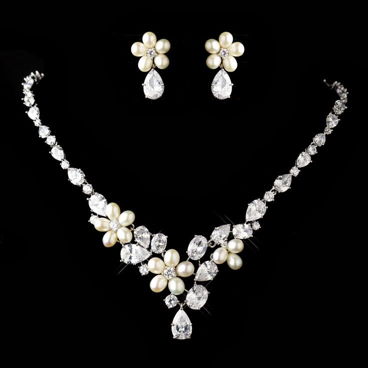 WEDDING COLLECTIONS Pearl accessories for bridal