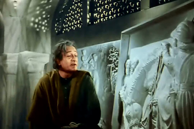 Screen Shot Of Hindi Movie Mughal-E-Azam 1960 700MB Short Size Download And Watch Online Free at Movies365.in Screen Shot Of Hindi Movie Mughal-E-Azam 1960 700MB Short Size Download And Watch Online Free at Movies365.in