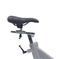 4-way adjustable seat, adjusts up/down/fore/aft on Sunny SF-B1003 spin bike