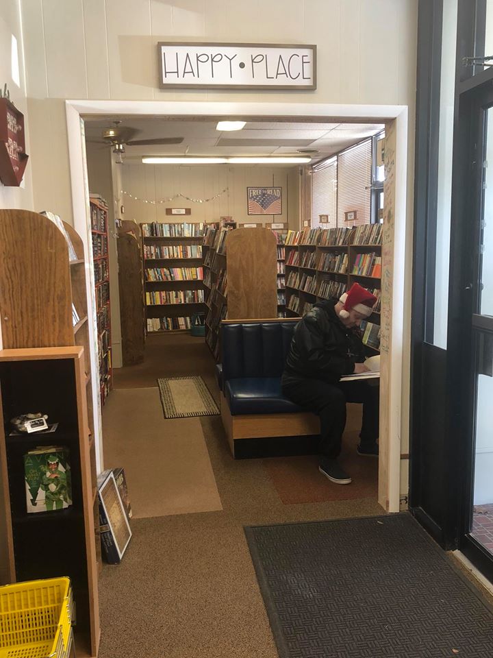 Book Rack Used Books PHOTO GALLERY