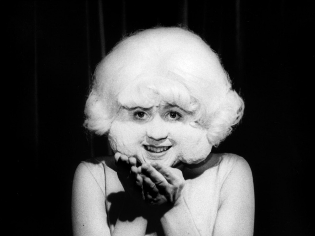 moviesandsongs365 Film review Eraserhead (1977)