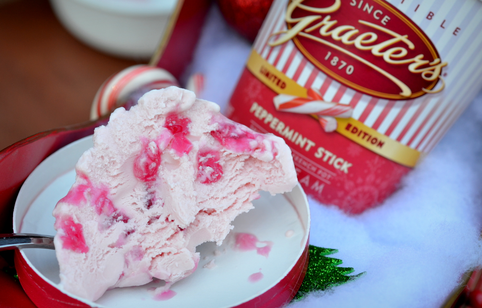 food and ice cream recipes: REVIEW: Graeter's Peppermint Stick (Limited ...