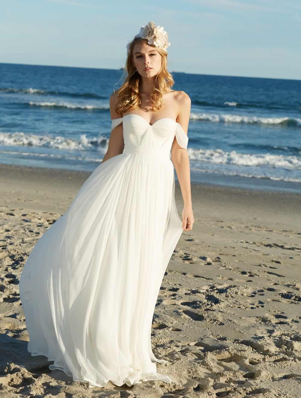 Everymom Spage Beach Wedding Dress Ideas