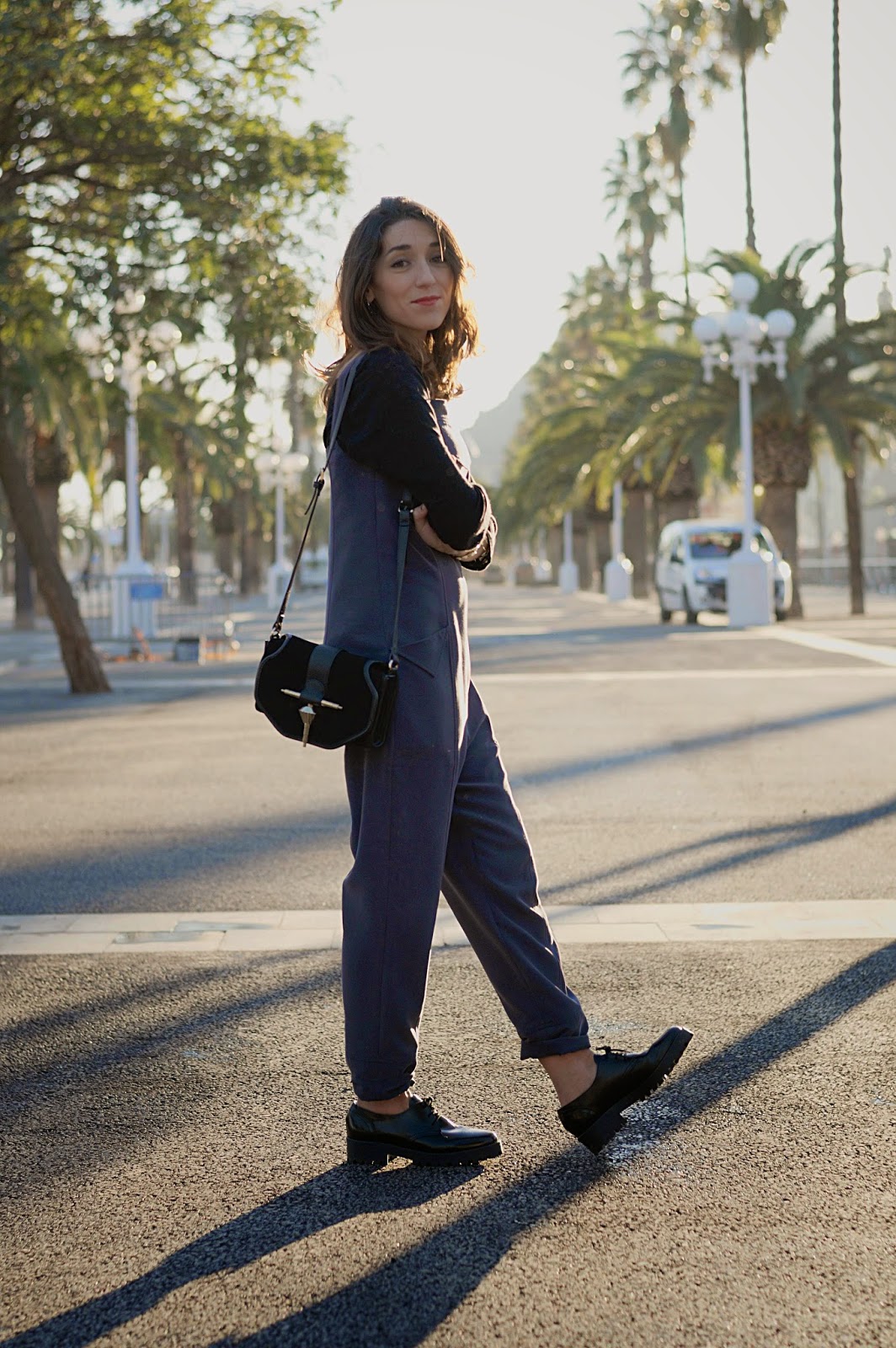Mono Toni Francesc, bolso Zara, zapatos Urban Outfiters