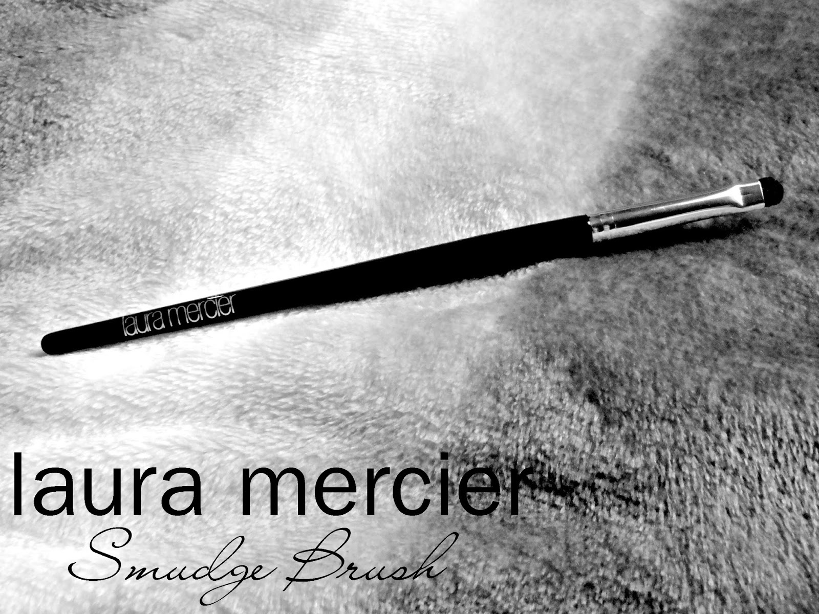 Laura Mercier Smudge Brush Review, Photos