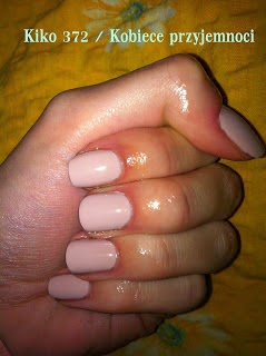 http://femalepleasurelola.blogspot.com/2012/11/slubny-manicure-kiko-372.html
