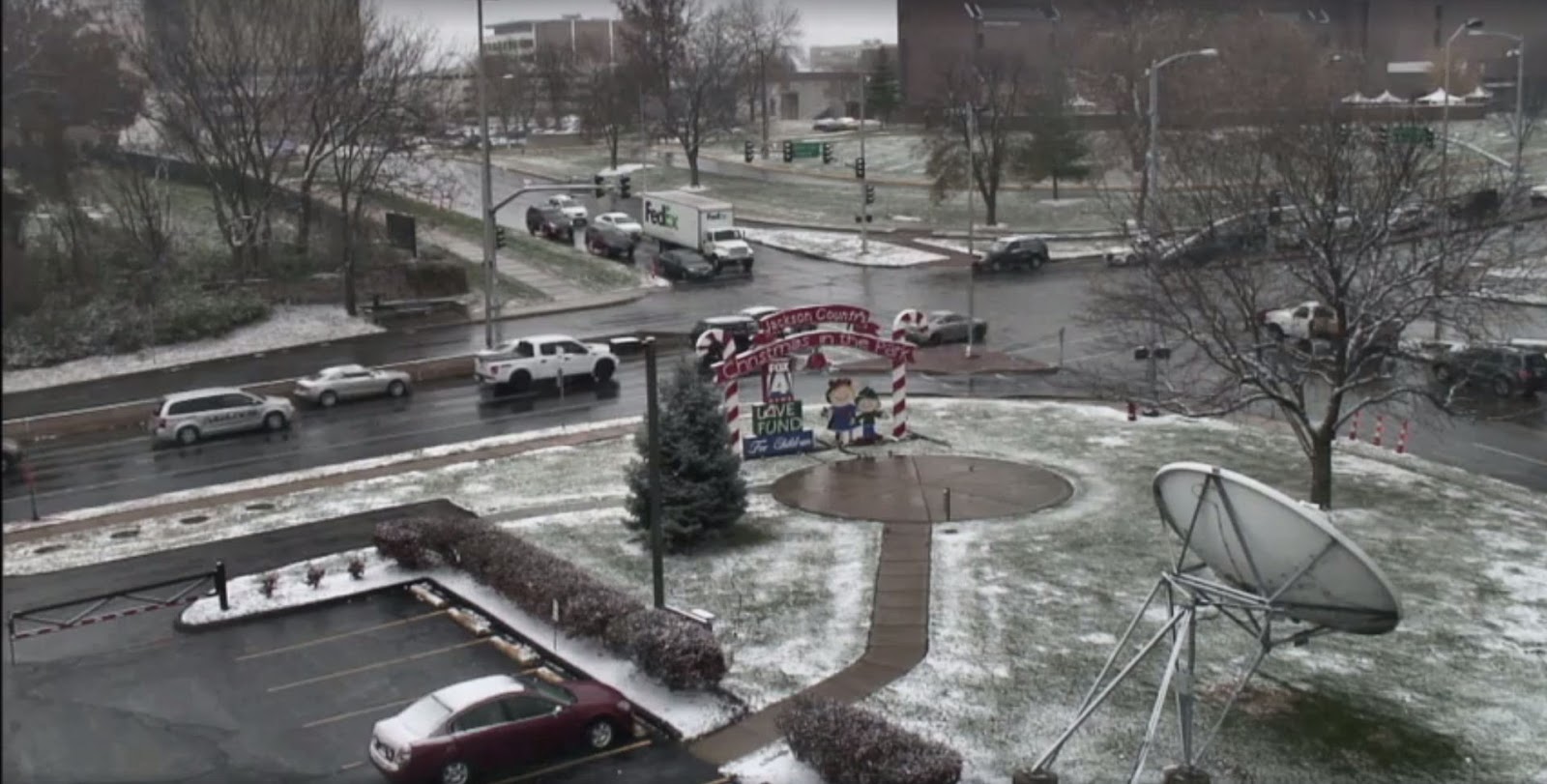 Capt. Spaulding's World Kansas City's First Snow of Winter 201617