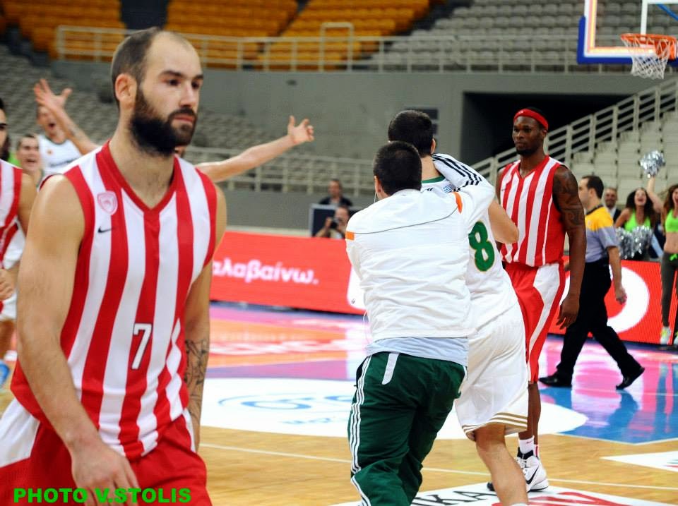 Πείτε μας... πως αλλιώς;