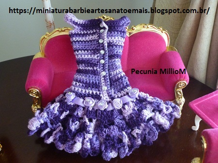Vestidinho de Croche Com Pontas de Flores Para Barbie Por Pecunia MillioM 5