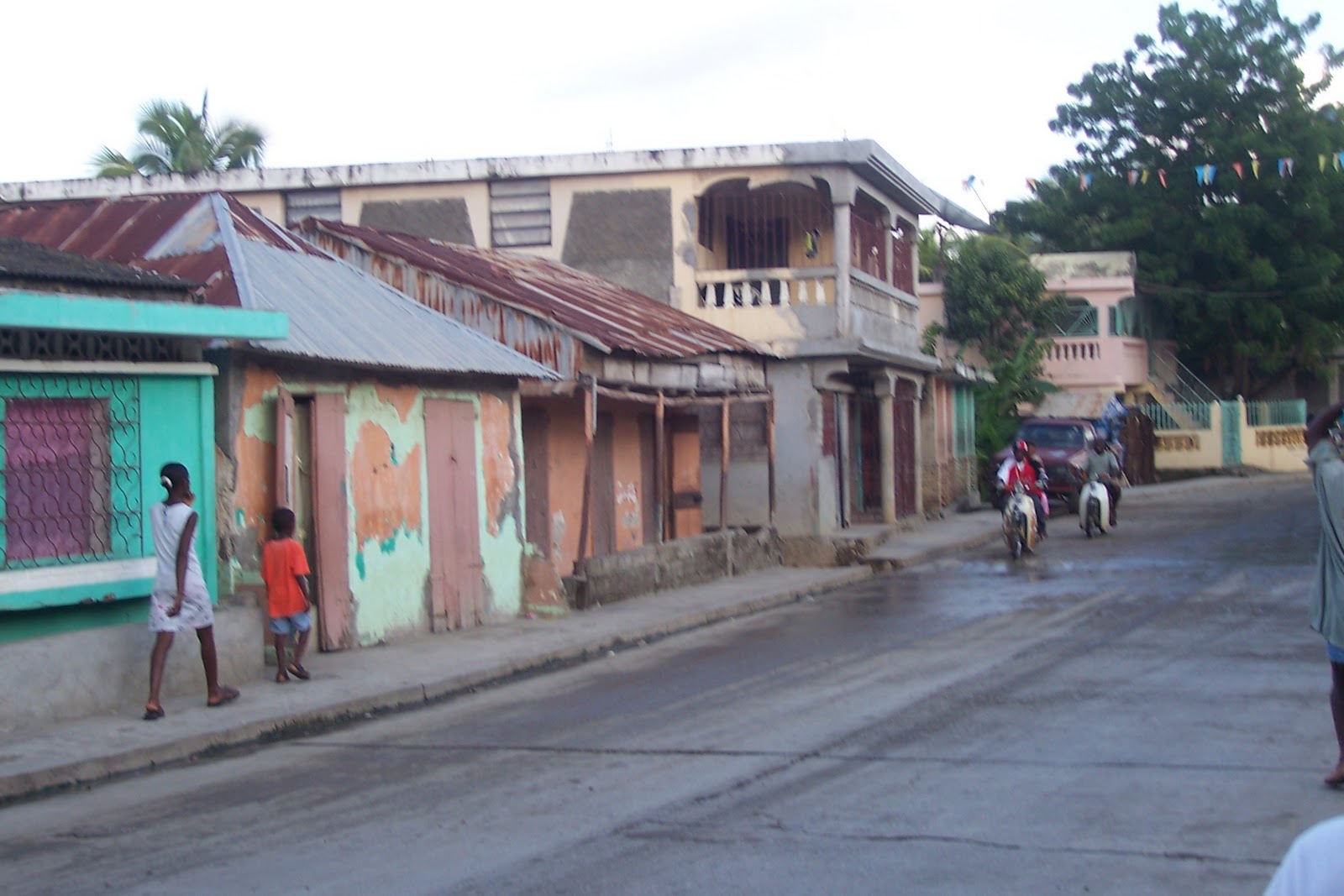 Behind the Gate Saint LouisduNord, Haiti, 2007