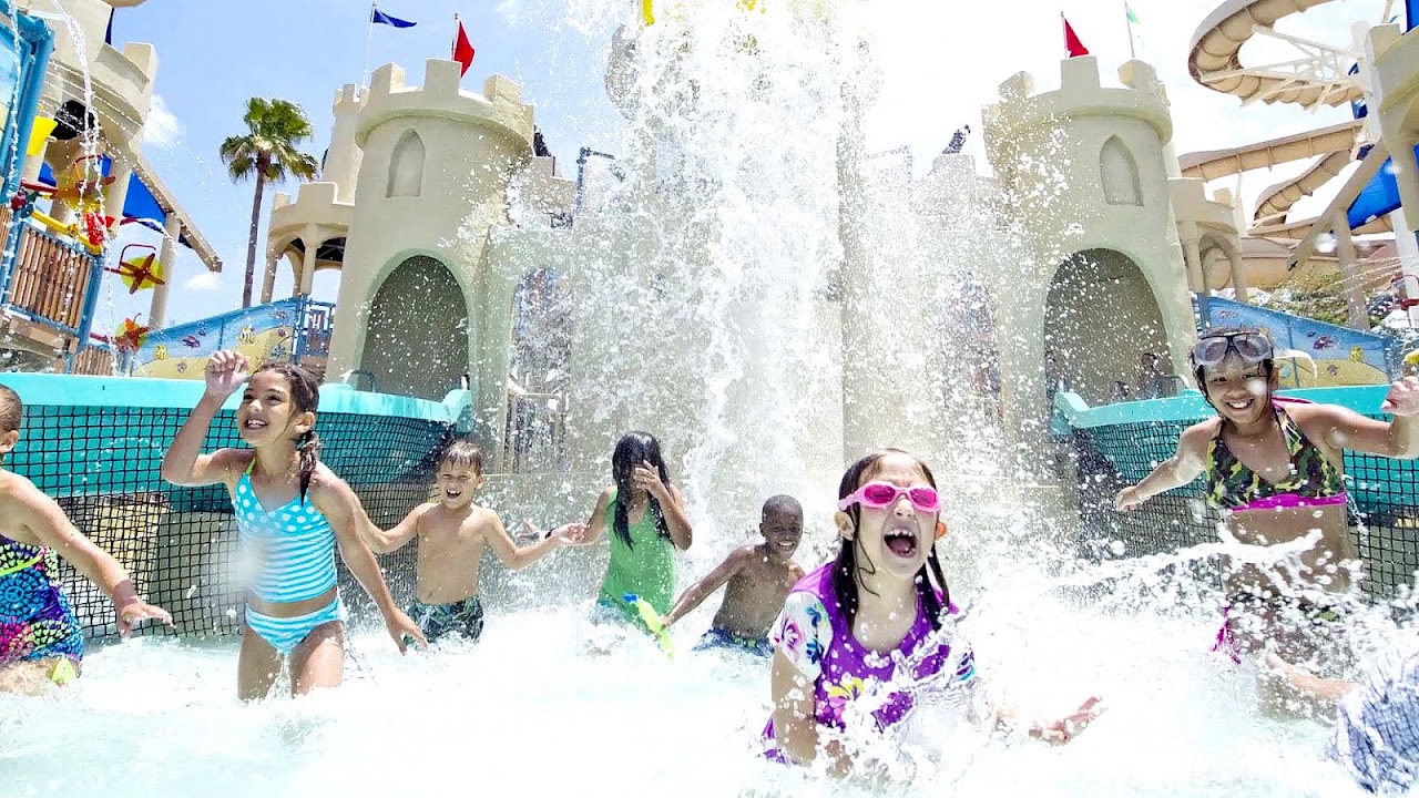 Toronto Indoor Water Park Trip to Park