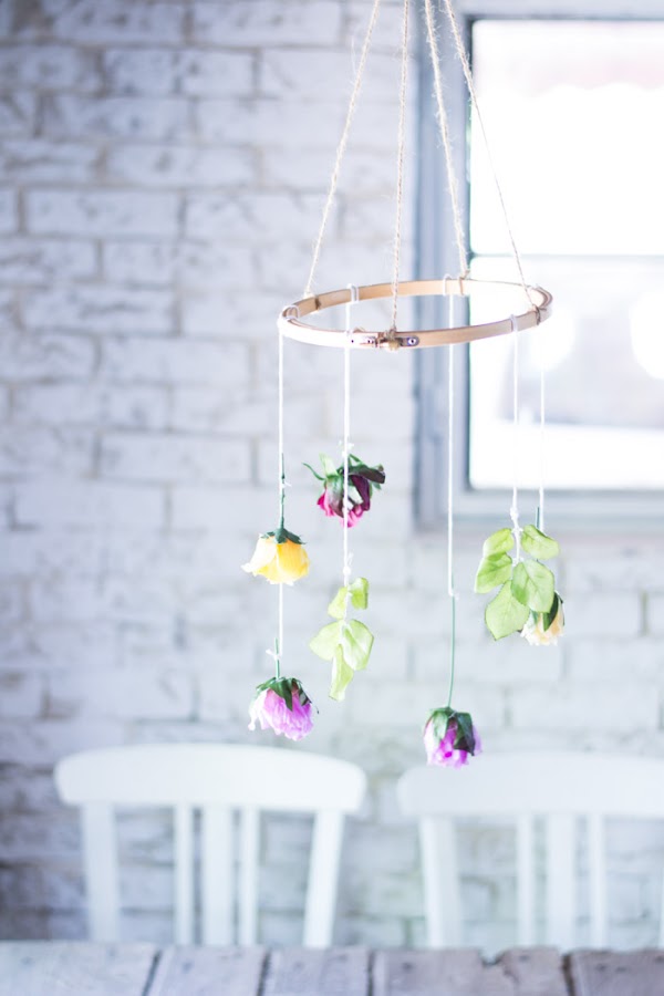 Móvil decorativo flores