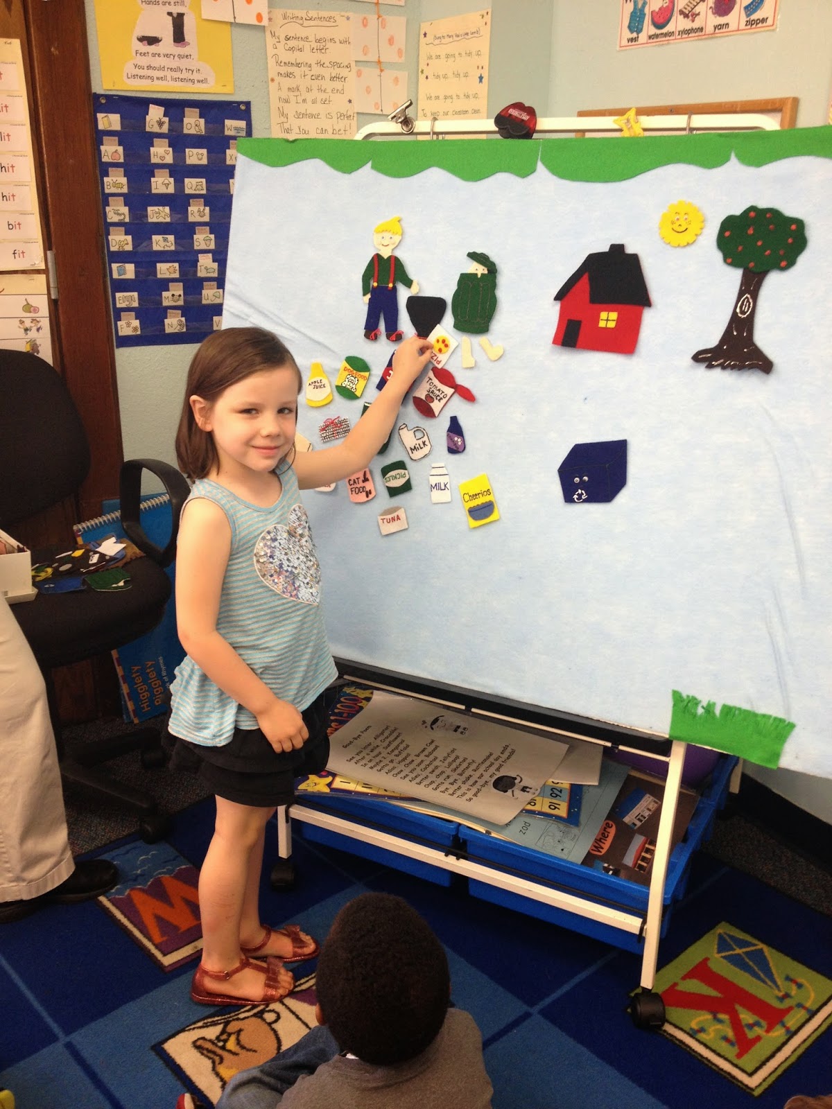 Macdonough School: Kindergarten learns about RECYCLING