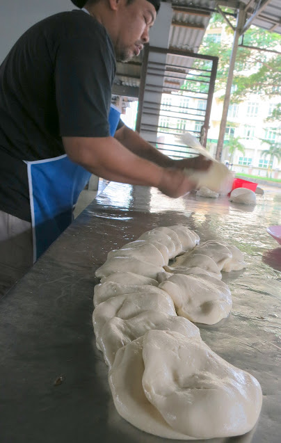Roti Canai (Prata) Bukit Chagar. Gerai MFR in Johor Bahru