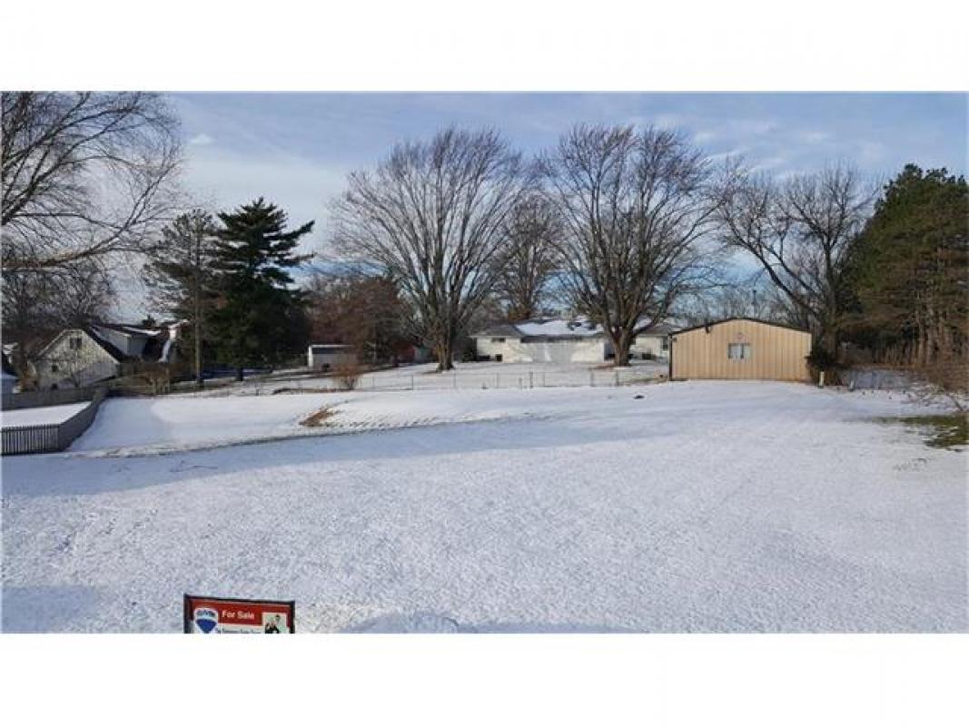 REMAX Nice Building Lot in Kings Addition Excelsior Springs MO