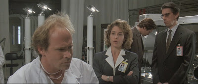 Will Patton, Julie Warner, Richard Belzer, and Eric Thal in The Puppet Masters