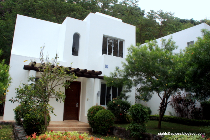 Sights and Spices: Sights: Bellarocca Island Resort - The Beautiful Rock