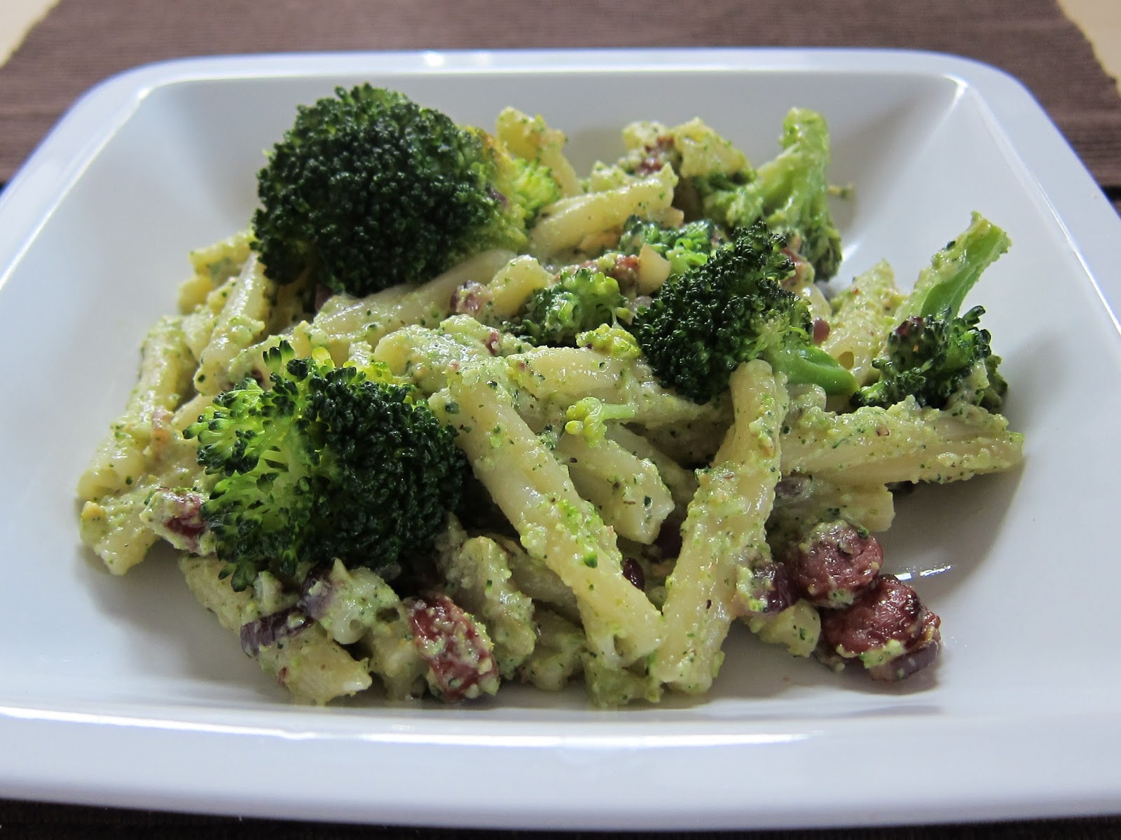 Stephi´s Köstlichkeiten: Nudeln mit Brokkoli-Pistazien-Pesto