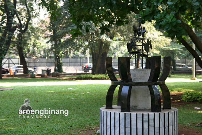 taman suropati menteng jakarta