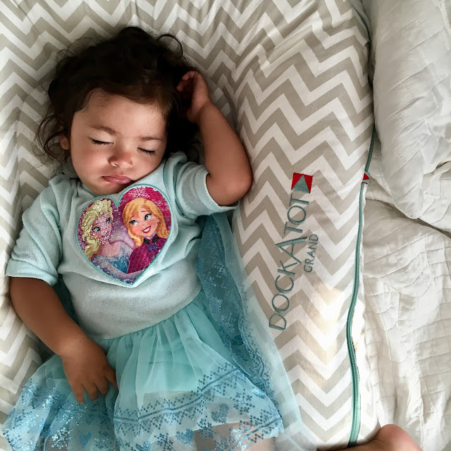 DockATot Review Mommies in Spanglish