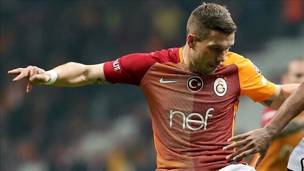 Oficial: Antalyaspor, firma Podolski