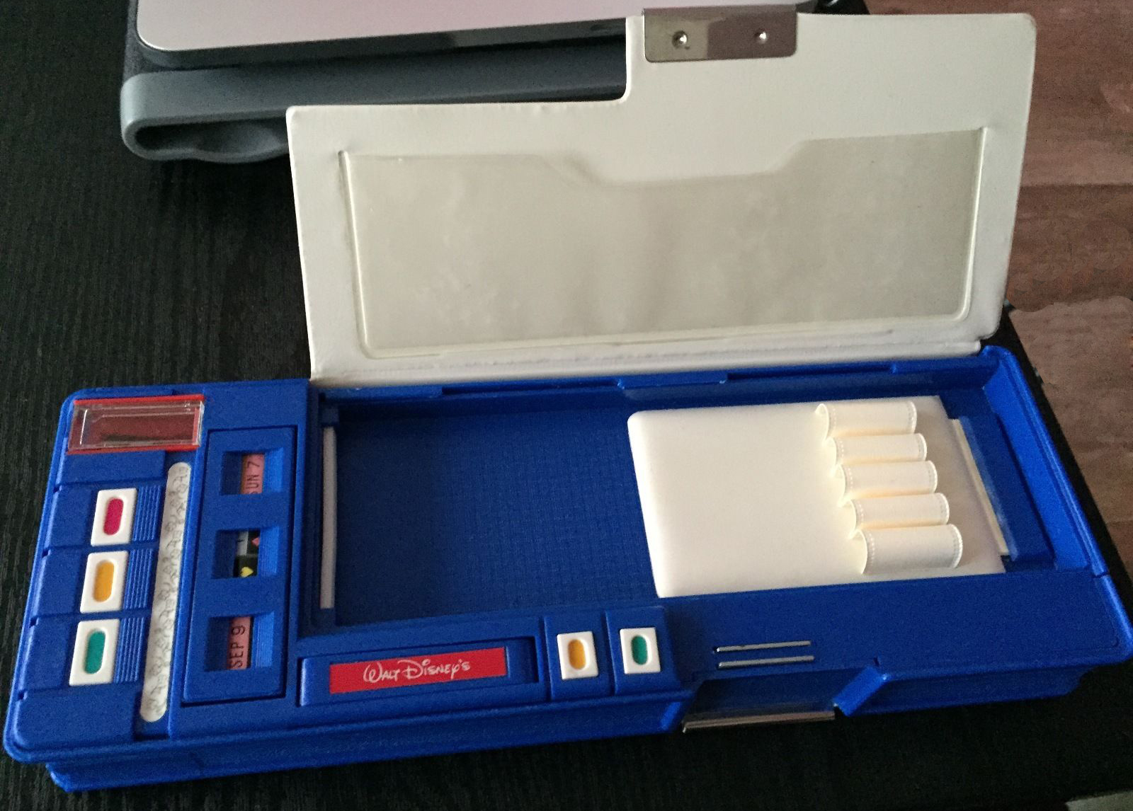 Filmic Light Snow White Archive 1990s Plastic Pencil Box