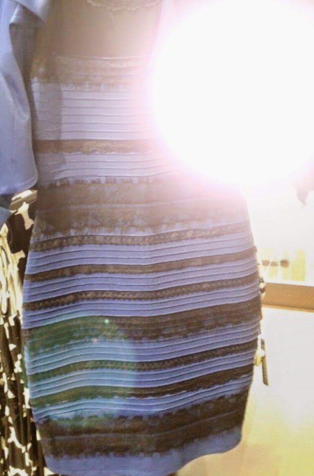 青と黒？ 白と金？ ネット上で大論争を呼んだドレスの色 - donbei's 独学デジカメ日誌