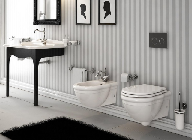 It's Black and White: In the Bathroom