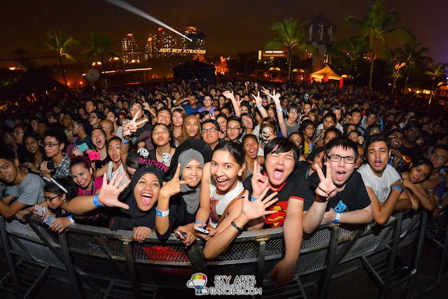 Smile =) OneRepublic Native Live in Malaysia 2013, Sunway Lagoon 