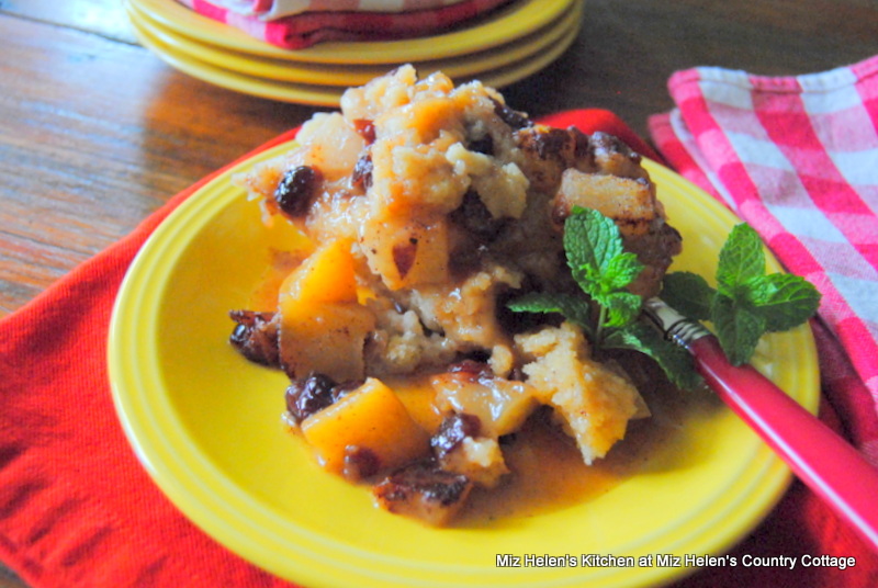 Slow Cooker Fruit Pudding Cake