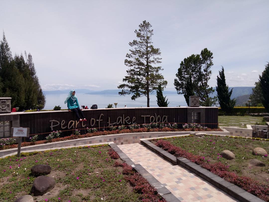 Lokasi Dan Harga Tiket Masuk Taman Simalem Resort Nikmati Danau Toba Dari Ketinggian