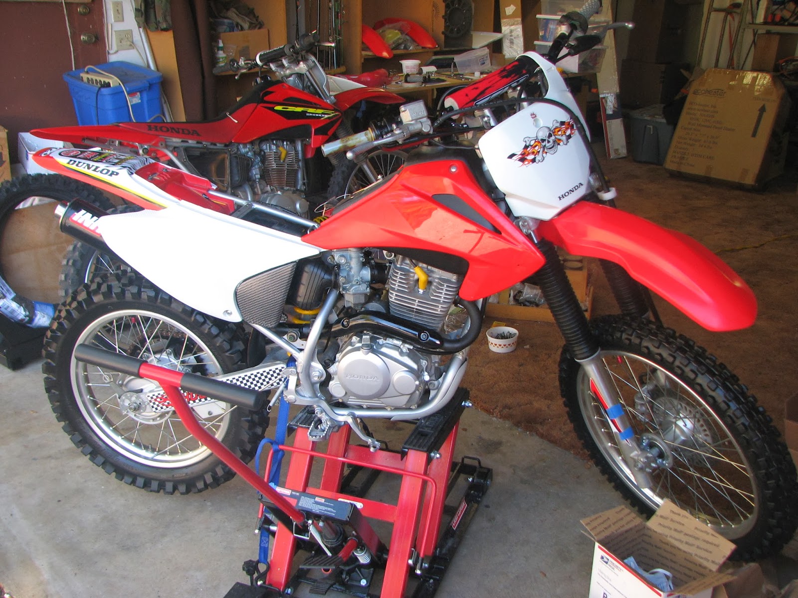 Dirt Bike Information A CRF230 '03 transformation. Carbon fiber