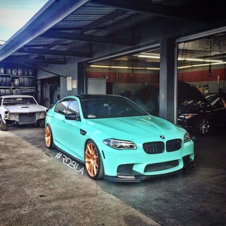 BMW f10 Garage