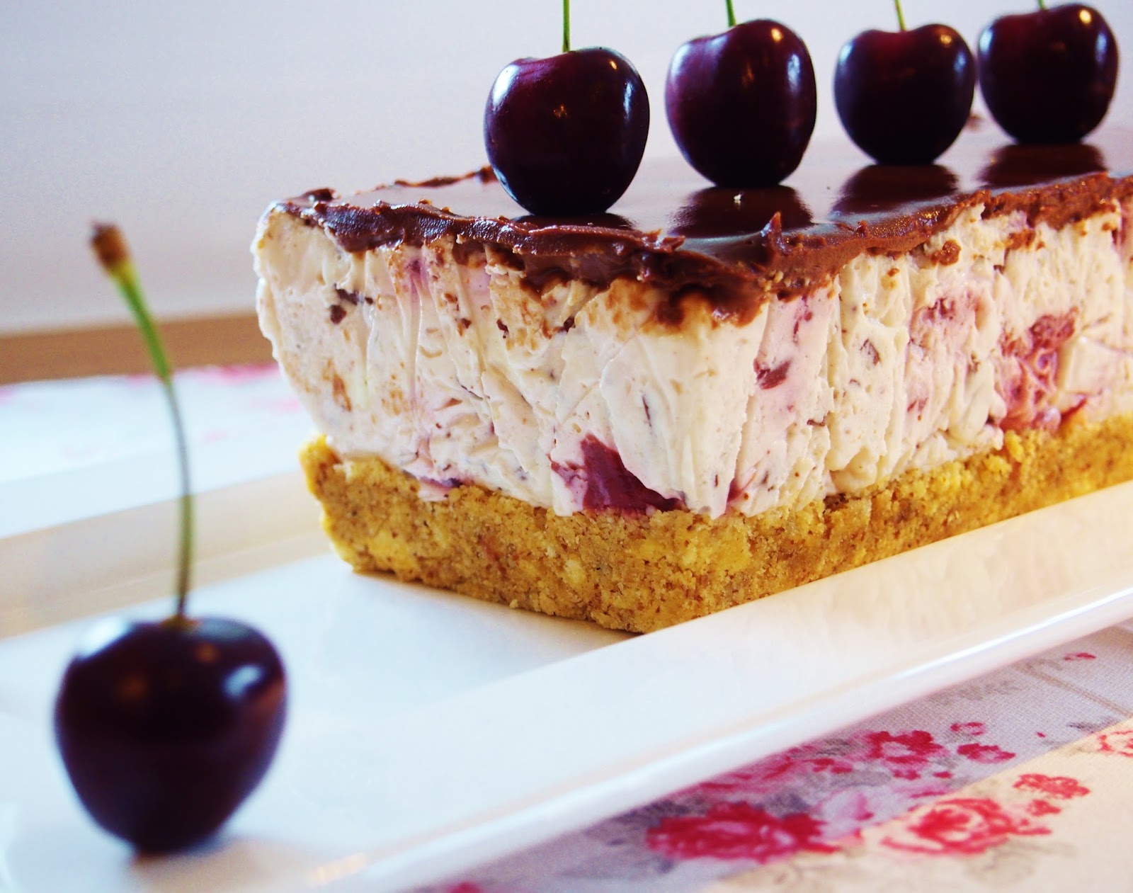 Backrezepte : Kirsch-Stracciatella-Kuchen Backrezepte : Kirsch-Stracciatella-Kuchen