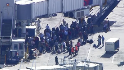 Um tiroteio no aeroporto de Fort Lauderdale, na Flórida, matou "várias pessoas", de acordo com autoridades locais