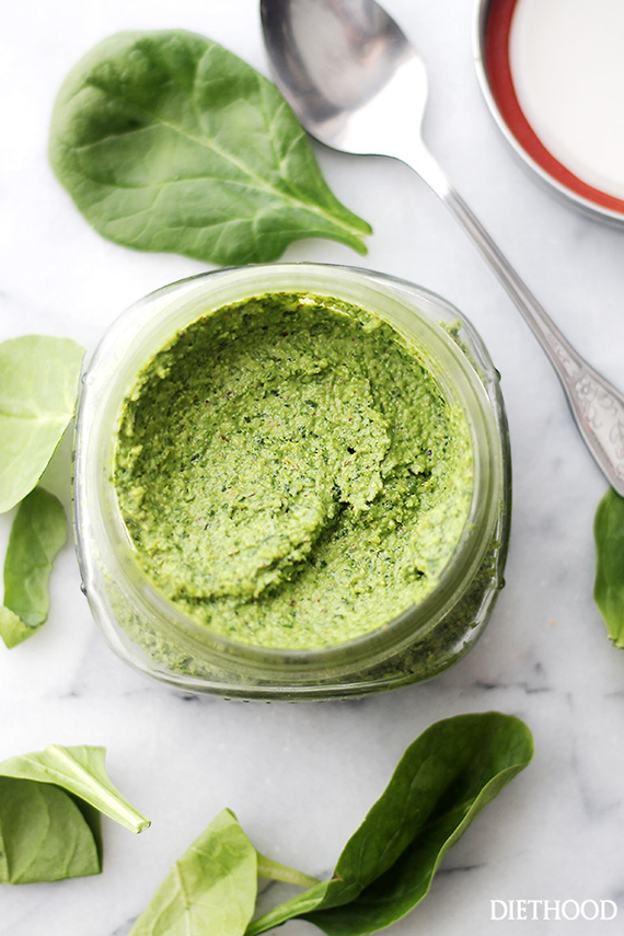 Spinach pesto recipe by Diethood