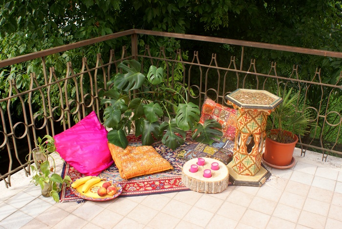HOW TO: CREATE A BOHEMIAN PATIO IN 5 STEPS