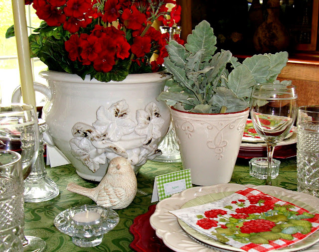 Red and Green Summer Geranium Tablescape