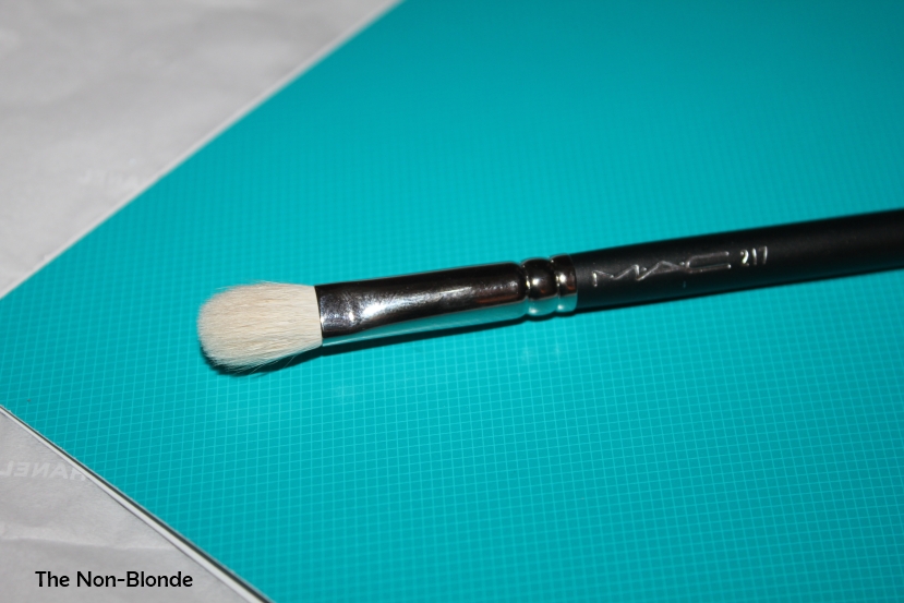 MAC 217 Blending Brush The NonBlonde