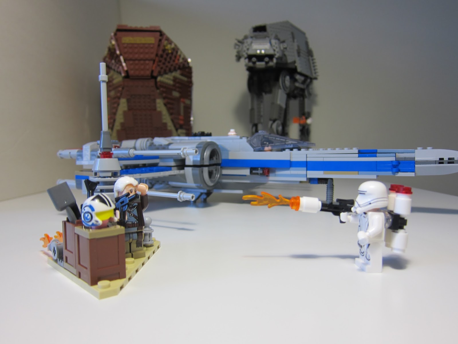It's Not Lego: Lepin 05029 Not Lego Star Wars Resistance X-Wing Fighter Set Review