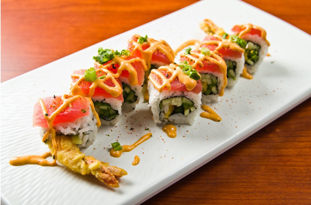 Fusion sushi. Гриль для суши. Ай ролл.