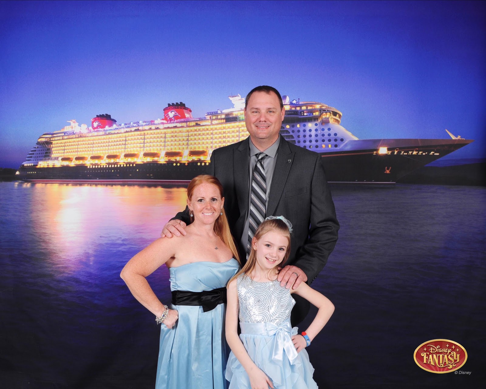 Dining Dress Code on DCL - Once Upon a Cruise