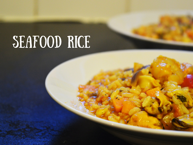 http://coisasecoisinhasdecomerechorarpormais.blogspot.co.uk/2015/07/arrozada-de-marisco.html
