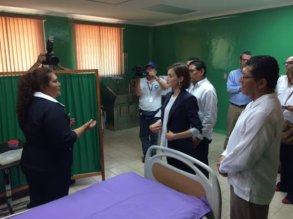 Queen Letizia of Spain visited a family health center in the municipality of Jiquilisco
